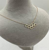 گردنبند لانه زنبوری